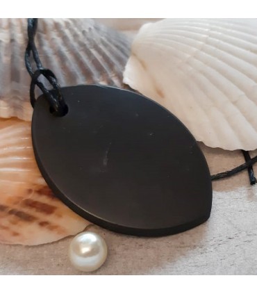 Pendentif "Pétale" en Shungite