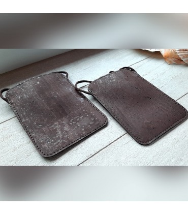 Pochette en liège avec son cordon